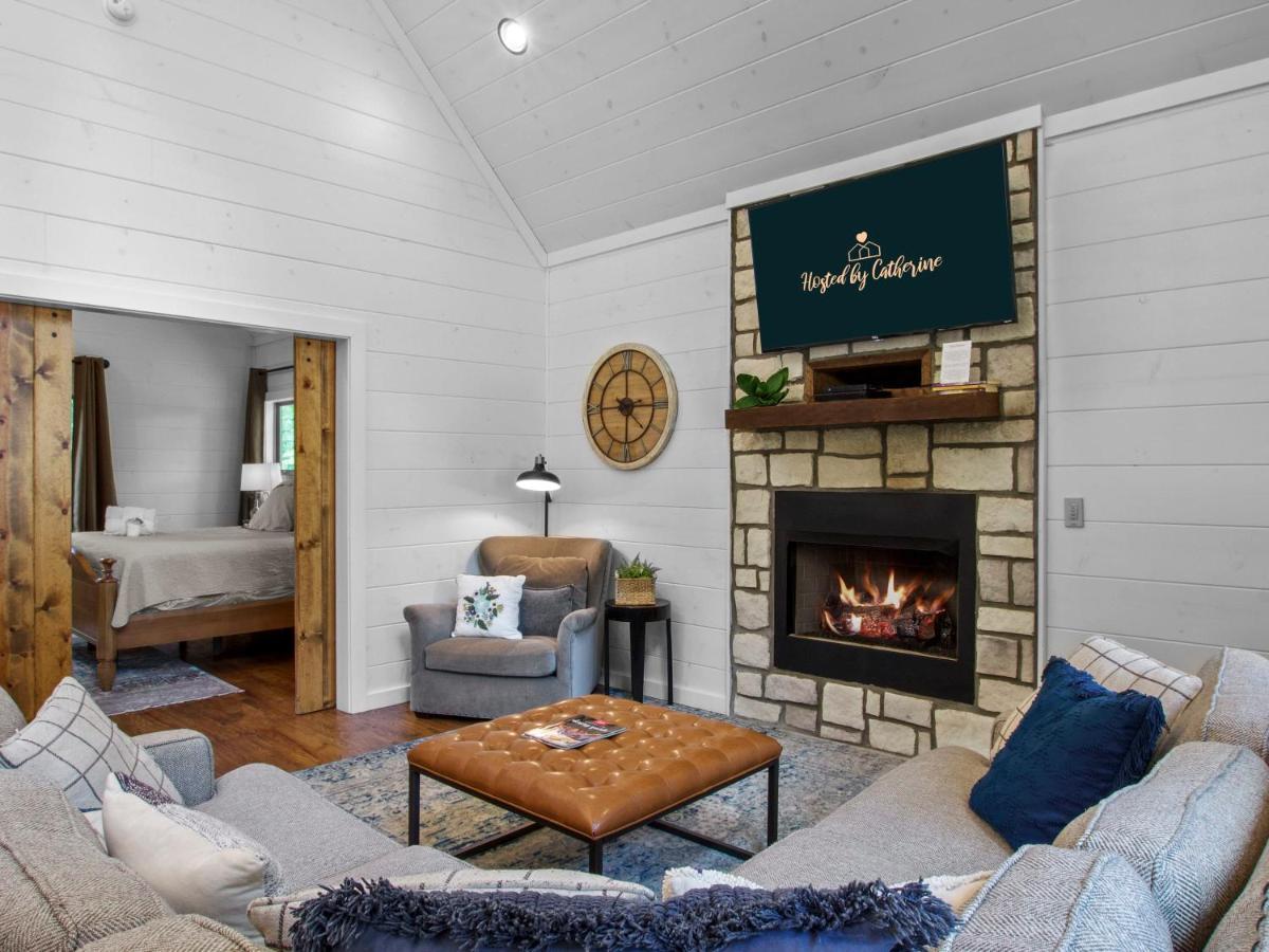 Stunning Luxury Cabin W Hot Tub And Fire Pit Holy Shiplap Is Perfect Romantic Couples Getaway Broken Bow Luaran gambar