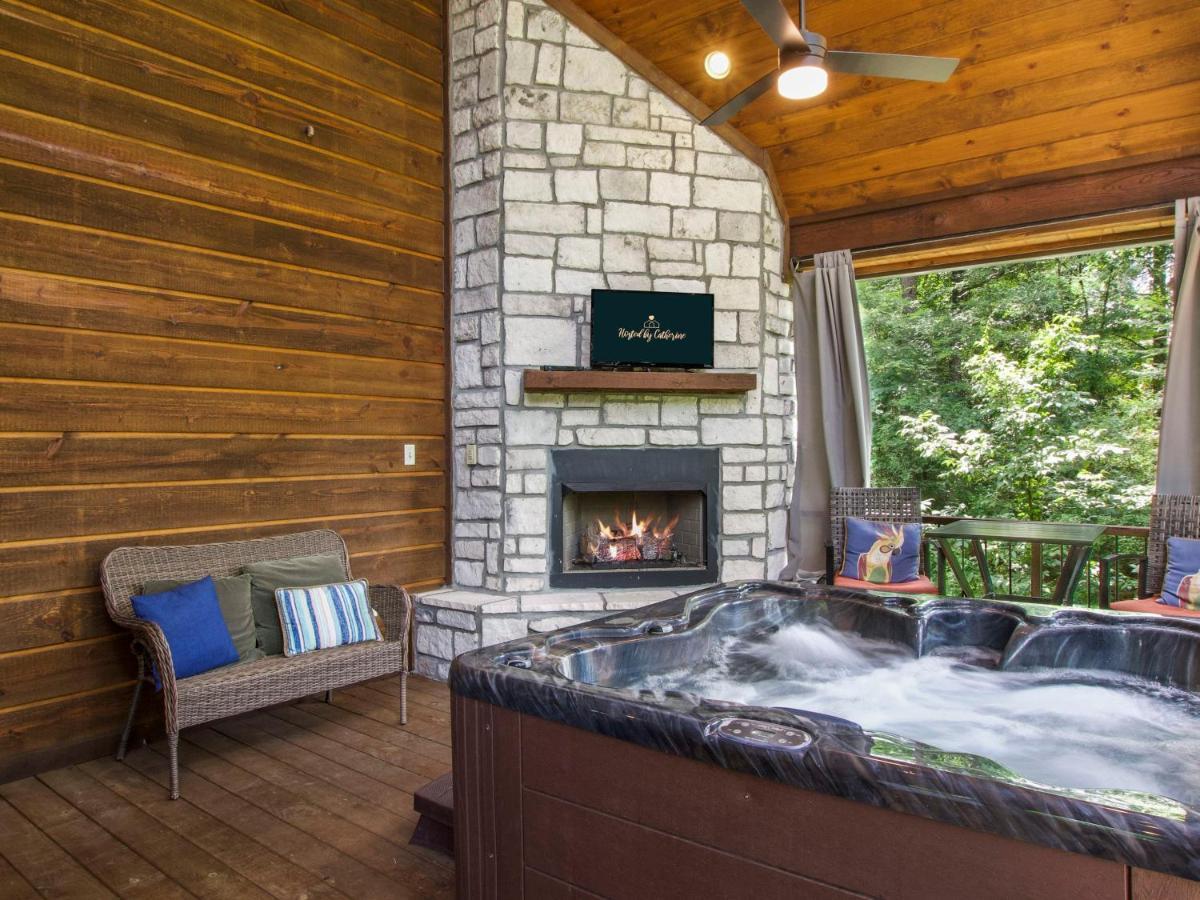 Stunning Luxury Cabin W Hot Tub And Fire Pit Holy Shiplap Is Perfect Romantic Couples Getaway Broken Bow Luaran gambar